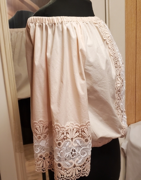 EXPRESS. BEIGE. PEASANT TOP, LIKE NEW, MEDIUM, CROP - Picture 2 of 6